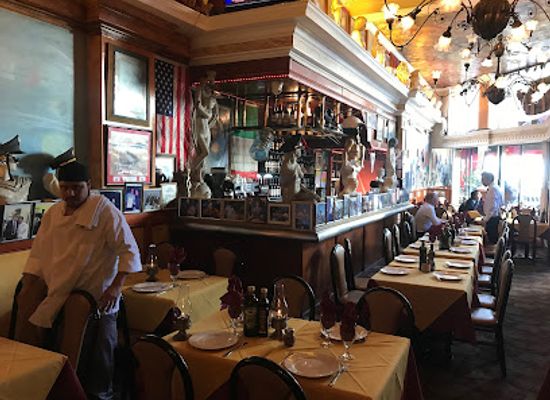 california/san-francisco/north-beach/restaurant/mona-lisa-restaurant