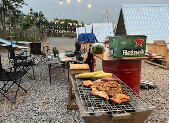 laos/phonsavan/restaurant/nunglinthecamping