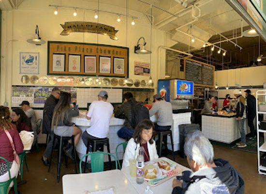 washington/seattle/pike-place-market/restaurant/pike-place-chowder
