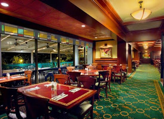 florida/orlando/lake-buena-vista/restaurant/the-turf-club-lounge