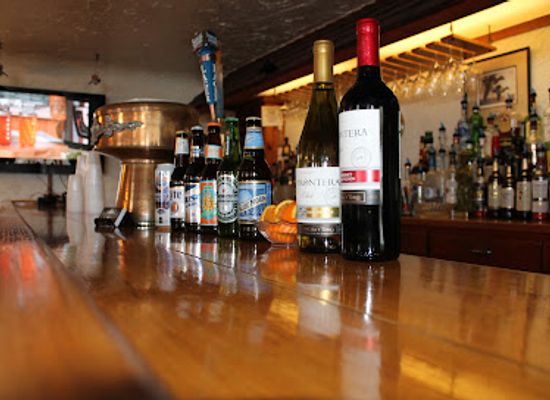 michigan/northern-michigan/restaurant/crow-s-nest