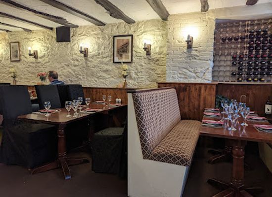 guernsey/pleinmont-point/restaurant/the-old-quarter-restaurant