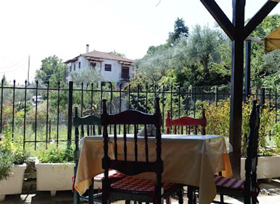 greece/mount-taygetos/restaurant/pikoulianika-restaurant