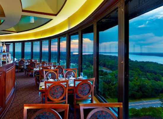 alabama/blount-mountain/restaurant/360-grille