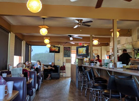 arizona/apache-county/restaurant/hacker-s-grill