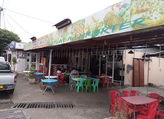 gabon/mayumba-national-park/restaurant/la-sauce-creole-restaurant
