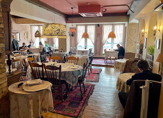 kazakhstan/trans-ili-alatau/restaurant/daredzhani