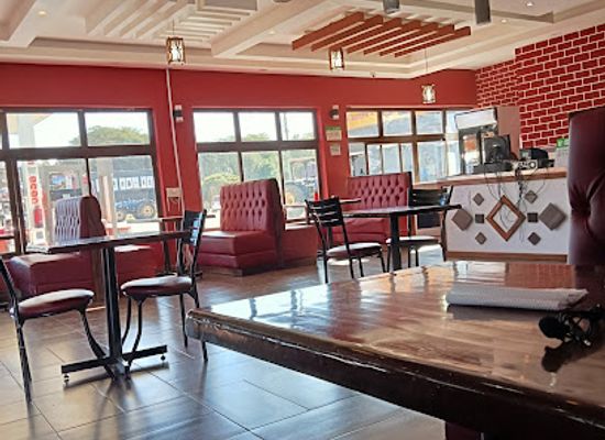 kenya/loita-plains/restaurant/ilmashariani-total-restaurant
