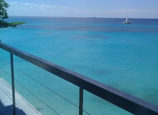 barbados/paynes-bay/restaurant/notty-s-variety