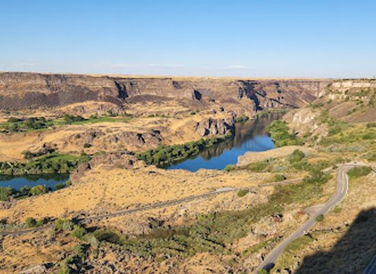 idaho/snake-river-canyon/restaurant/redhawk-gastropub
