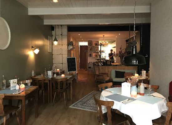 netherlands/twente/restaurant/lovely-local