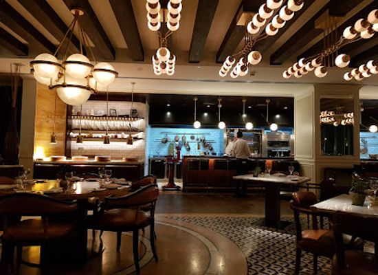 jordan/balqa-highlands/restaurant/la-capitale-restaurant