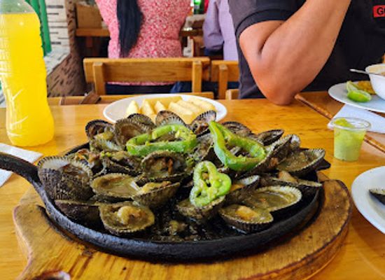 ecuador/ibarra/restaurant/los-cebiches-de-la-ruminahui-la-quinta-ibarra