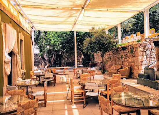jordan/eastern-desert/restaurant/shams-el-balad