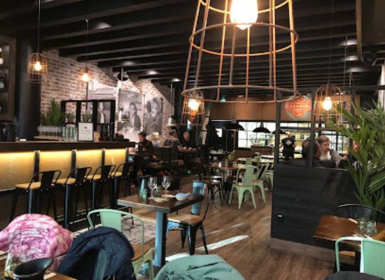 finland/espoo/matinkyla/restaurant/makaronitehdas