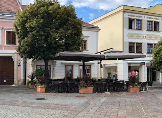 austria/eisenstadt/restaurant/altes-backhaus
