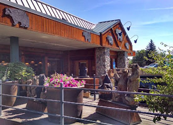 oregon/lake-county/restaurant/black-bear-diner-madras