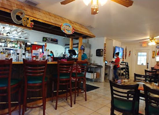 florida/nature-coast/restaurant/silver-dolphin-restaurant