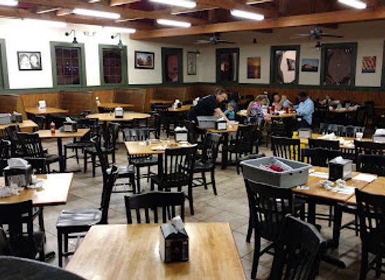south-carolina/myrtle-beach/restaurant/simply-southern-smokehouse