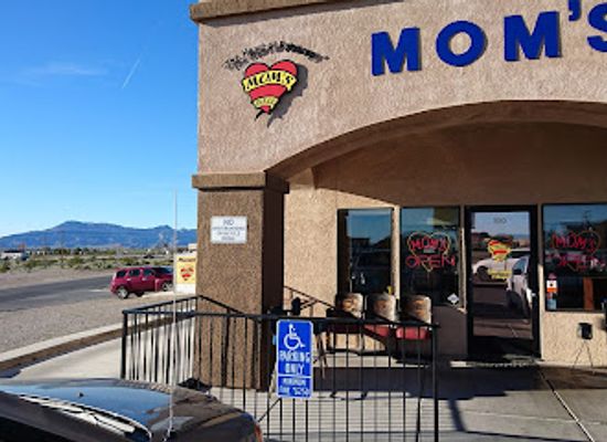 nevada/nye-county/restaurant/mom-s-diner
