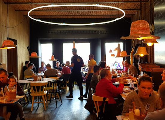 romania/transylvania/restaurant/la-ceaun-piata-sfatului