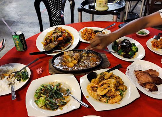 malaysia/pulau-pangkor/restaurant/fong-leong-restaurant