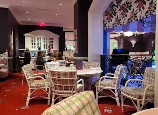 west-virginia/allegheny-highlands/restaurant/draper-s-restaurant-at-the-greenbrier