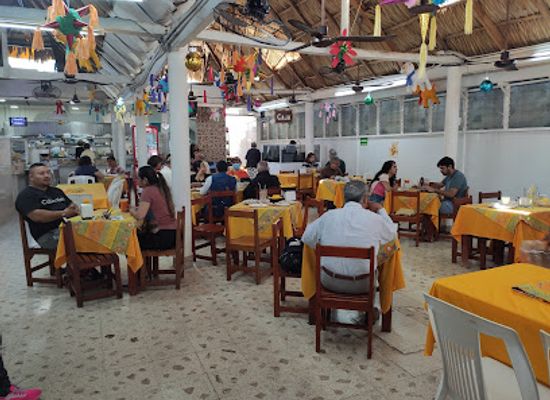 mexico/veracruz/centro-historico/restaurant/antojitos-veracruzanos-samborcito