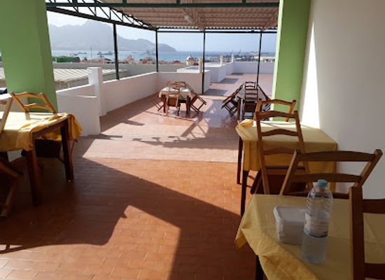 cabo-verde/santa-luzia/restaurant/sodade-residencial-e-restaurante