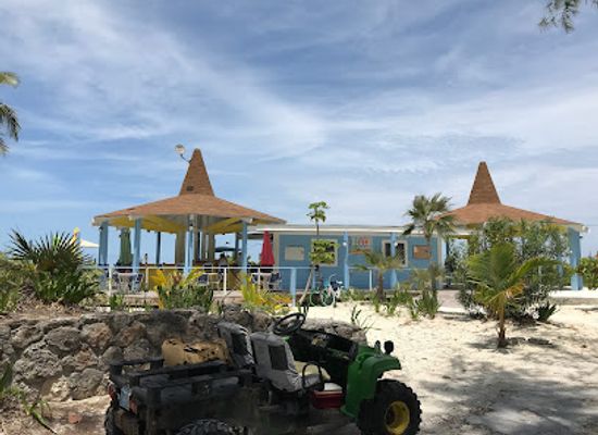 the-bahamas/berry-islands/restaurant/the-beach-club