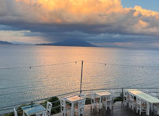greece/north-aegean/restaurant/eptastadio