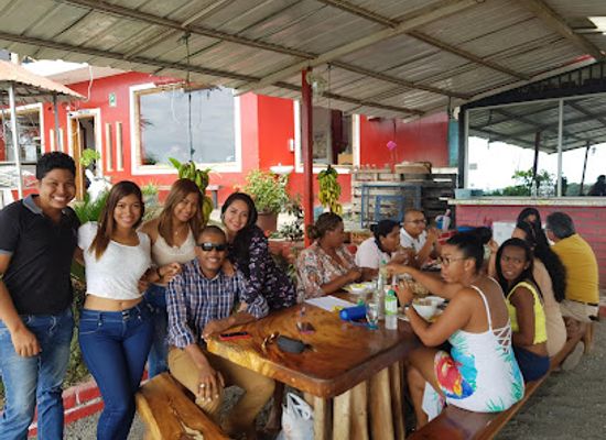 ecuador/esmeraldas-region/restaurant/restaurant-las-hamacas