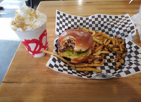 nebraska/dissected-till-plains/restaurant/honest-abe-s-meadowlane