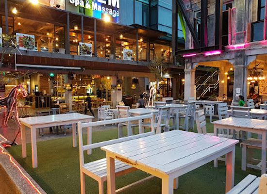 thailand/phuket/kata/restaurant/palm-square