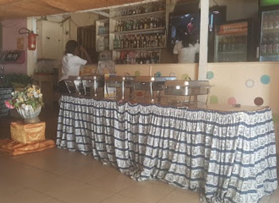cameroon/garoua/restaurant/restaurant-la-marquise