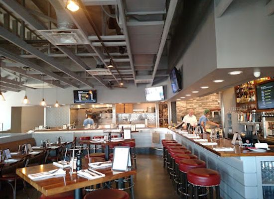 arkansas/springdale/restaurant/mj-pizzeria-springdale