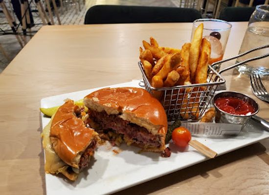 michigan/muskegon/restaurant/walker-s-an-american-brasserie