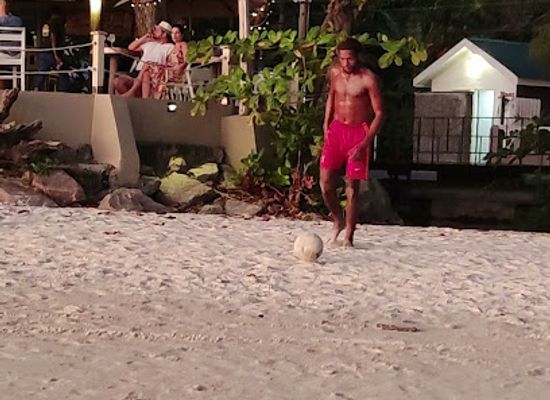 seychelles/beau-vallon/restaurant/a-j-grills