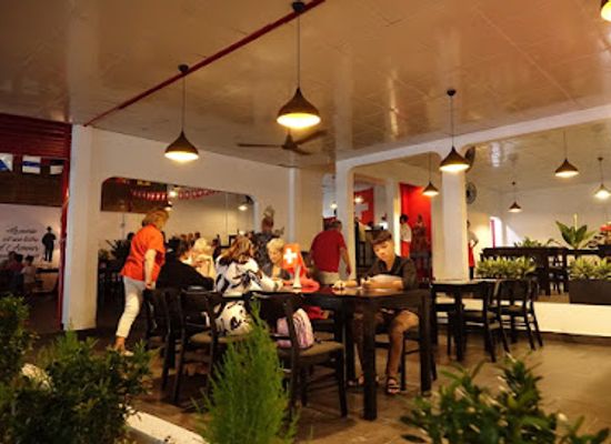 vietnam/phan-thiet/restaurant/swiss-house-bar-restaurant