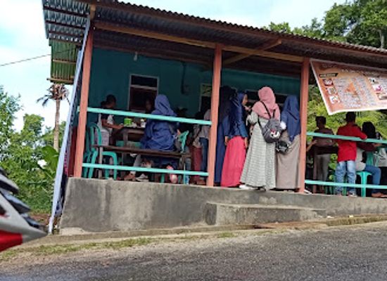 indonesia/banda-islands/restaurant/rm-teras-kota-desa-selamon