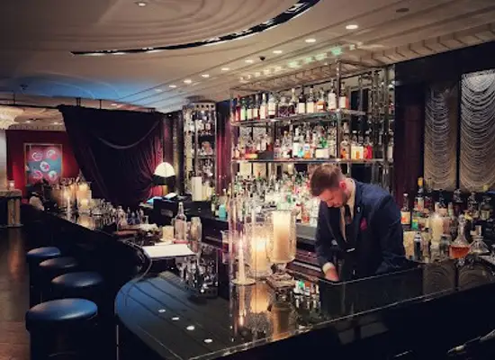 united-kingdom/london/restaurant/velvet-by-salvatore-calabrese