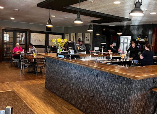minnesota/lake-of-the-woods/restaurant/the-hawk-tasty-tavern