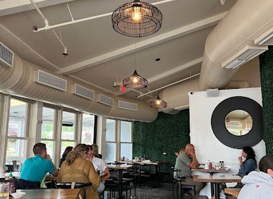 michigan/petoskey/restaurant/maple-batter