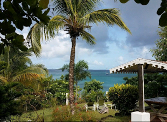 grenada/carriacou-and-petite-martinique/restaurant/bogles-round-house-restaurant-cottages
