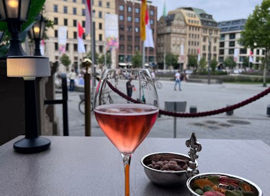 germany/dusseldorf/konigsallee/restaurant/le-petit-chef-dusseldorf