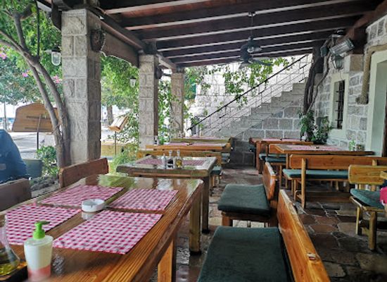 montenegro/old-herzegovina/restaurant/konoba-feral