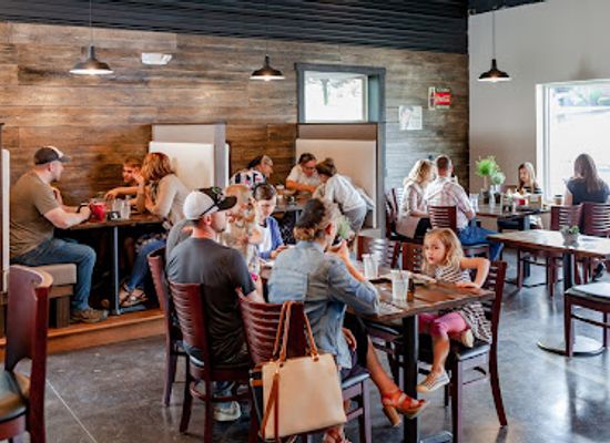ohio/amish-country/restaurant/amish-country-donuts-cafe