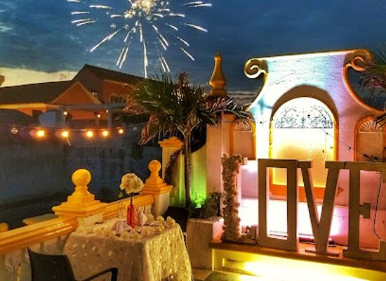 colombia/cartagena/restaurant/restaurante-la-latina-musica-color-y-sabor