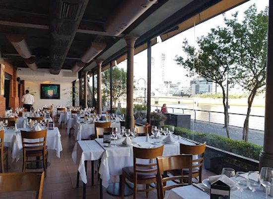 argentina/eastern-argentina/restaurant/puerto-cristal