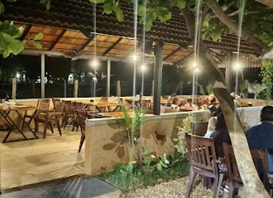 india/puducherry/auroville/restaurant/red-chilly-cafe